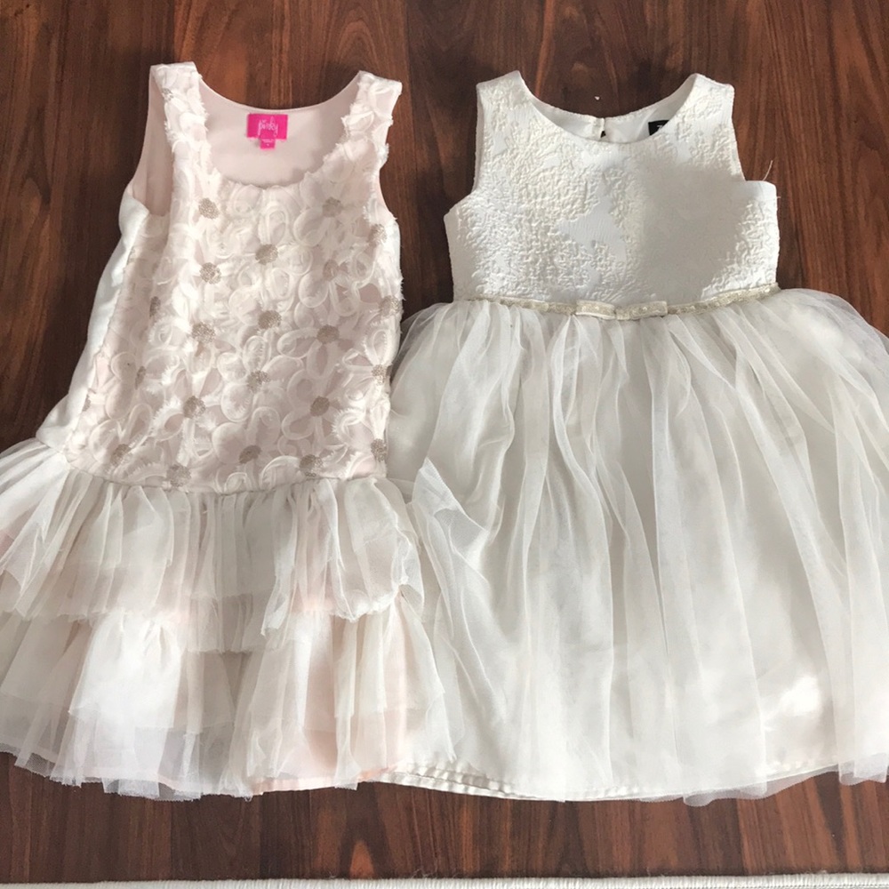 2 girls dress